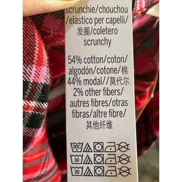 Victoria’s Secret NWT sz XL red plaid flannel pajama set with scrunchie - Picture 12 of 16